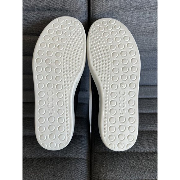 ECCO Womens Soft Classic Comfort Slip On Sneaker Black Nubuck Leather Size 4-4.5 - Picture 4 of 7